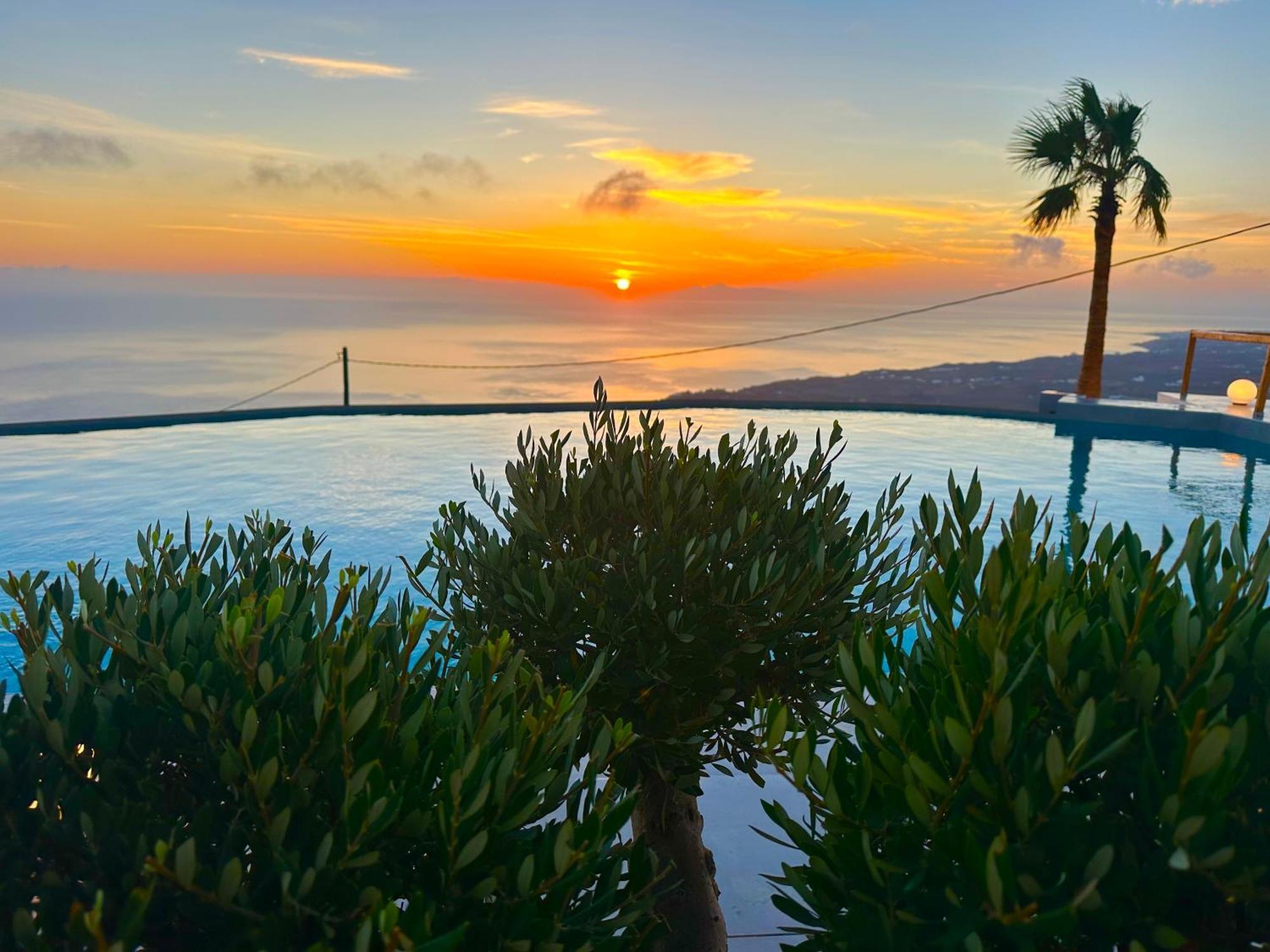 Leon Luxury Suites Ημεροβίγλι Εξωτερικό φωτογραφία